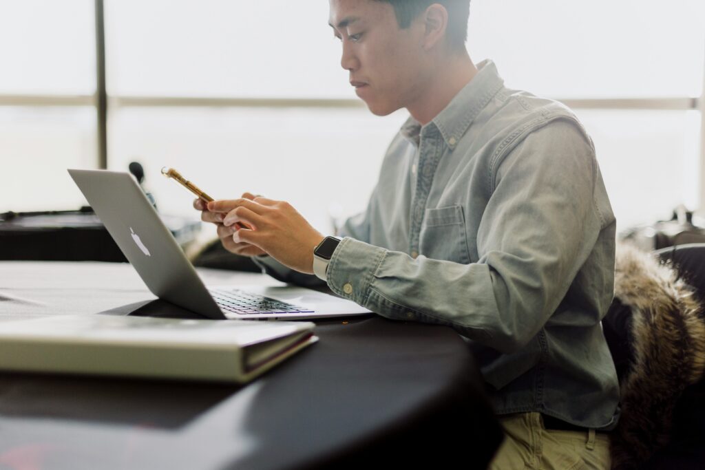 Florida employee reviewing financial assistance options to reduce health insurance costs in Florida.