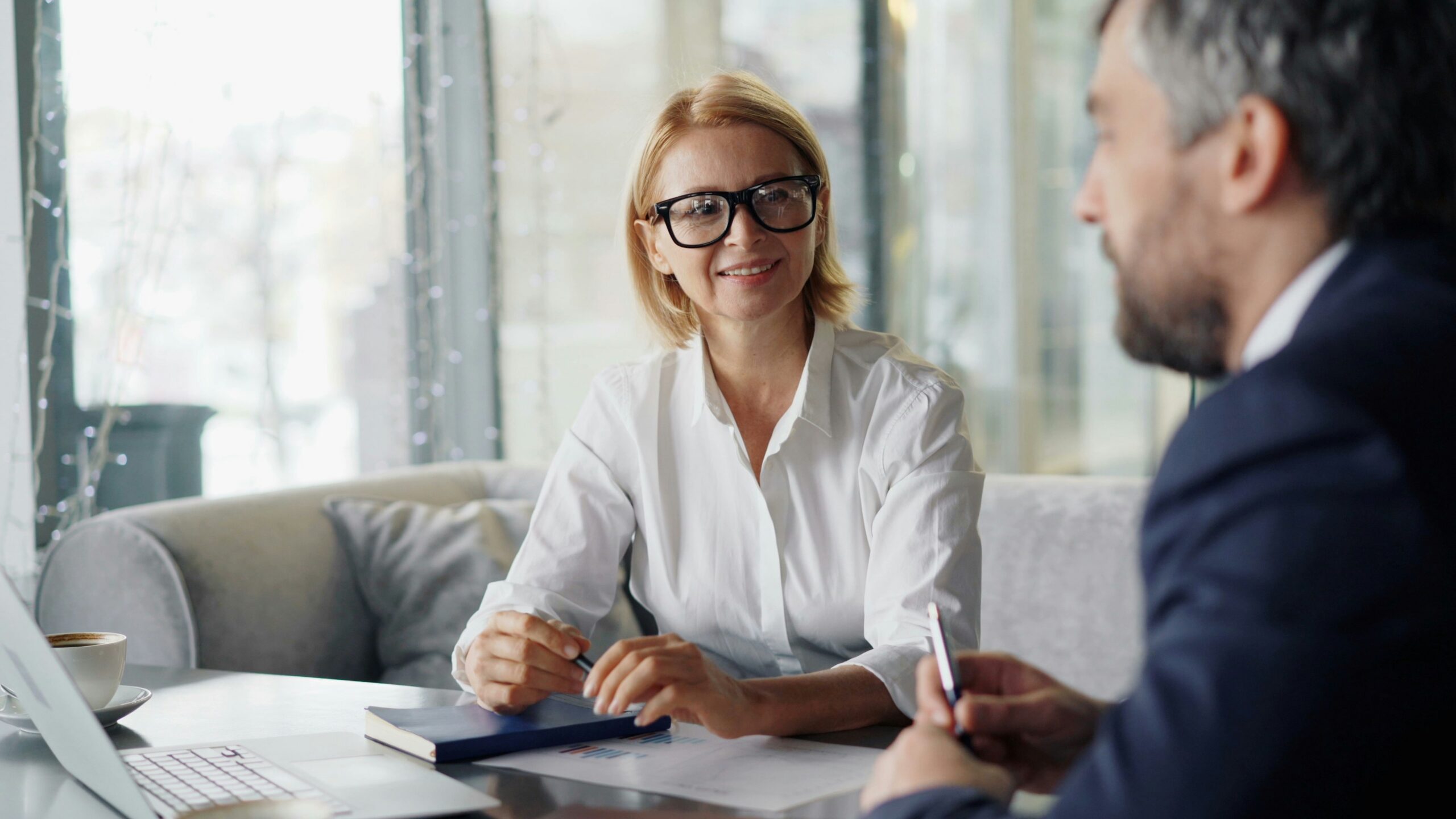 Procare consultant giving advice | ProCare Consulting Procare consultant giving advice