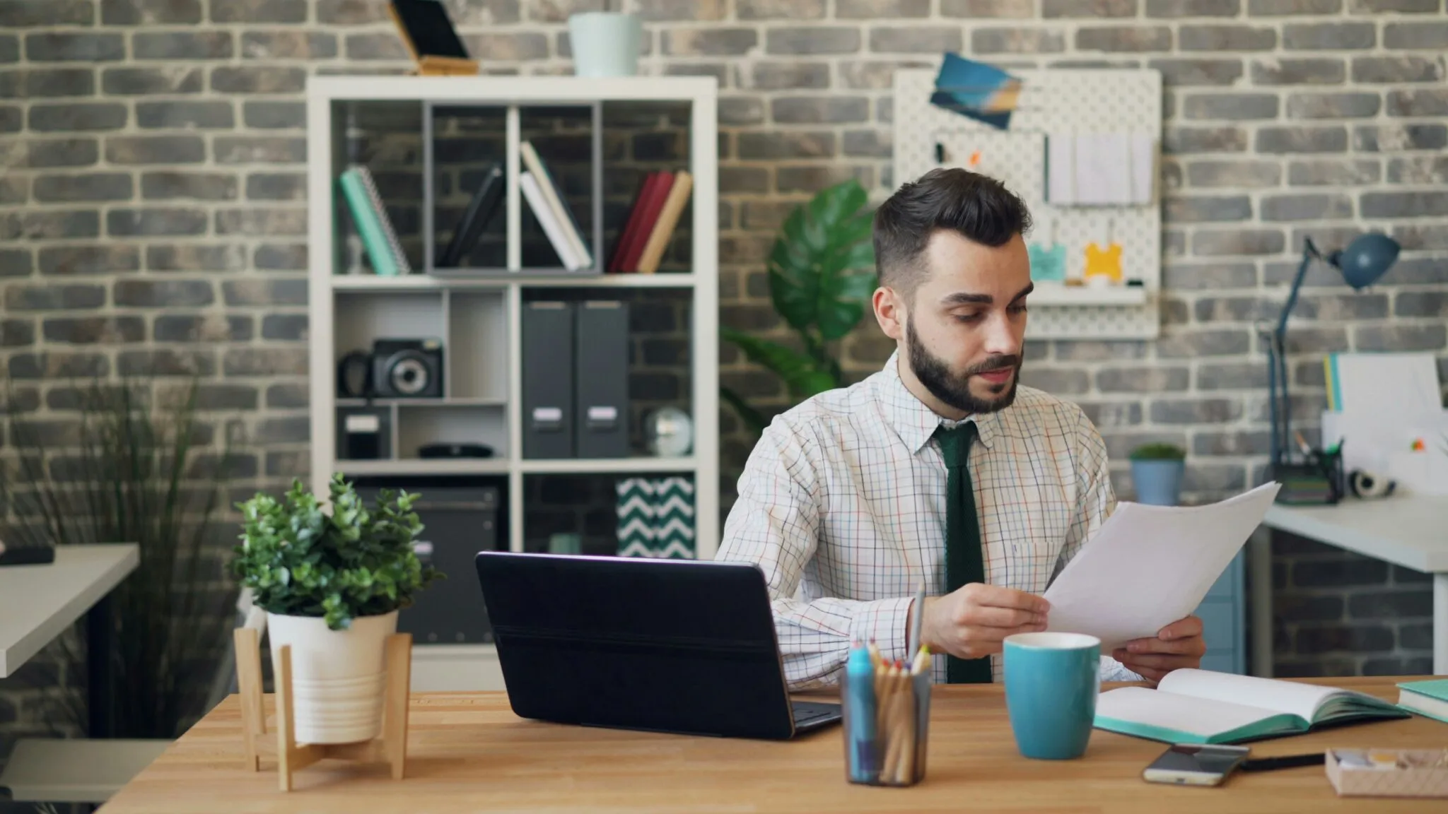 person checking medicare eligibility